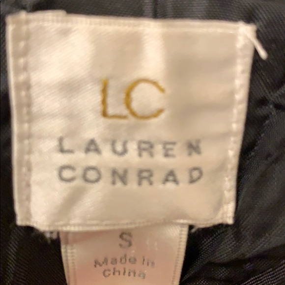 Black Jacket - Picture 4 of 4